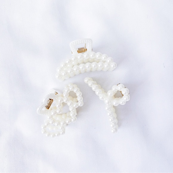 YesStyle Accessories - ♡ 3/$25 ♡ Set of Pearl Mini Hair Clips